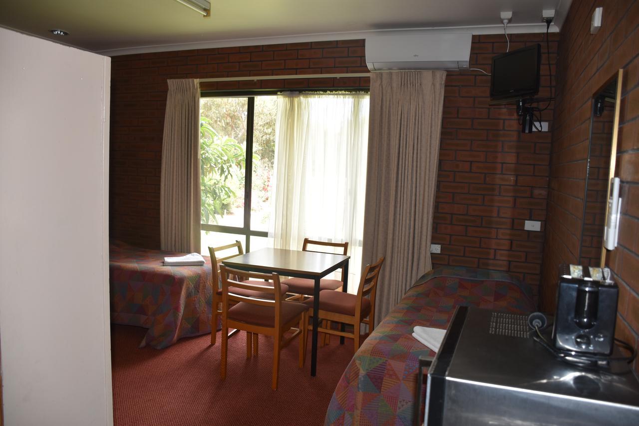 Mount Barker Valley Views Motel & Chalets, Western Australia Extérieur photo