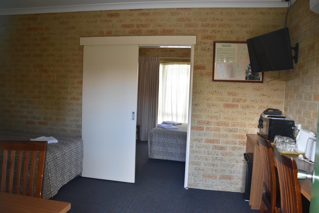 Mount Barker Valley Views Motel & Chalets, Western Australia Extérieur photo