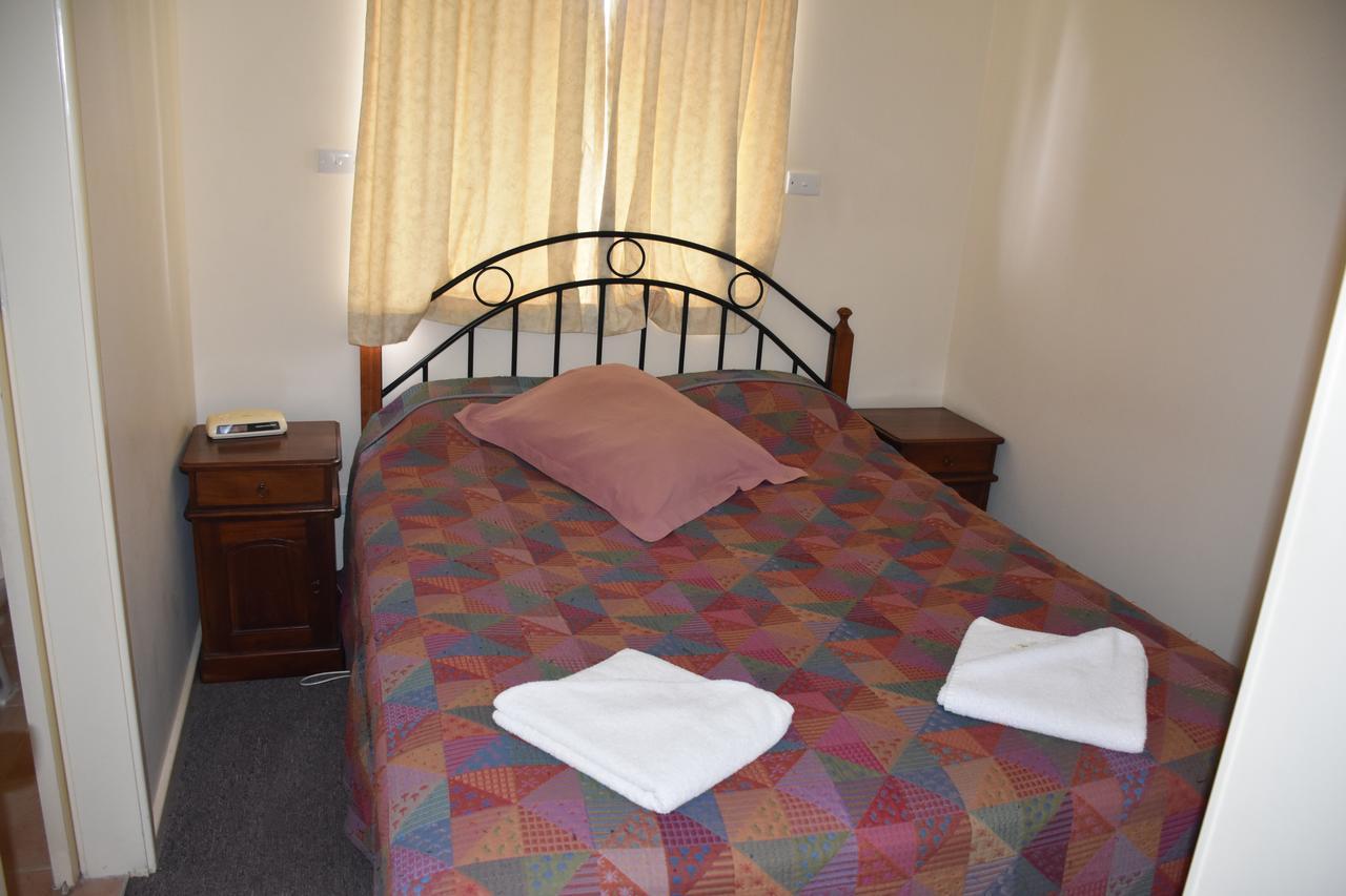 Mount Barker Valley Views Motel & Chalets, Western Australia Extérieur photo