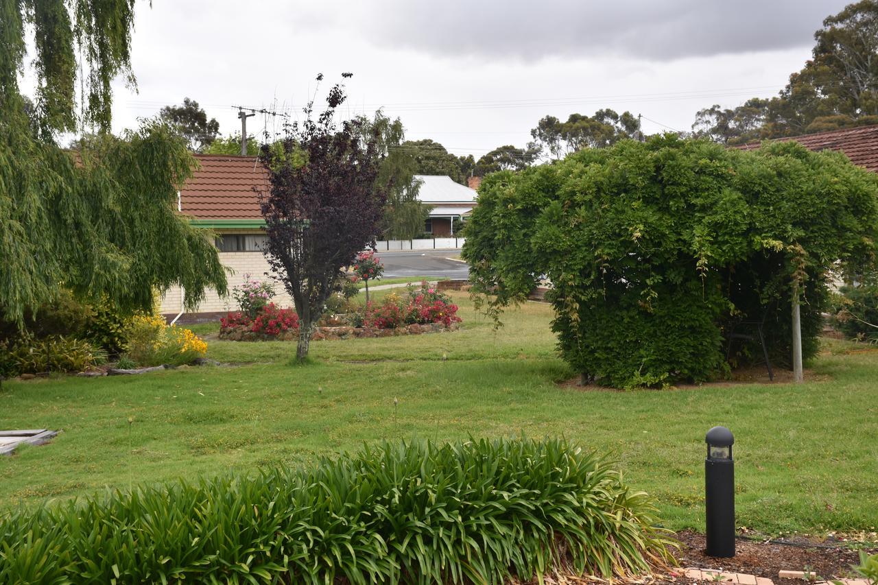 Mount Barker Valley Views Motel & Chalets, Western Australia Extérieur photo