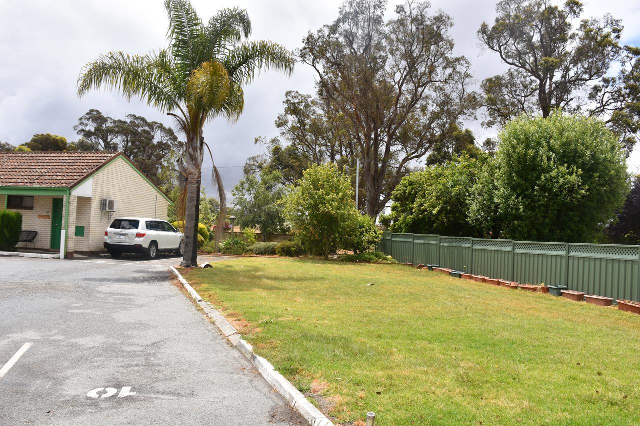 Mount Barker Valley Views Motel & Chalets, Western Australia Extérieur photo